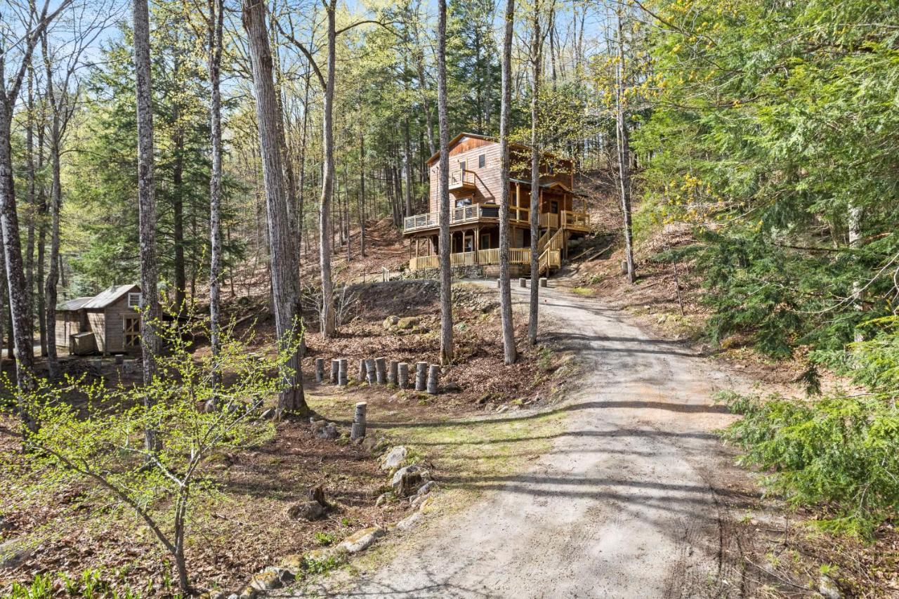 River Road Treehouse Retreat Warrensburg Zewnętrze zdjęcie